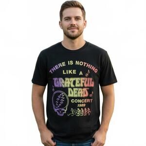 T-Shirt / Grateful Dead Concert T-Shirt 1989 Tour / Black / Medium / New